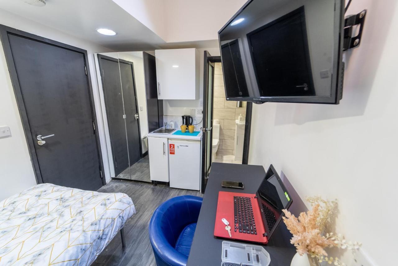 Stay Sa Equipped Studios Next To Uob And Qe! برمنغهام المظهر الخارجي الصورة